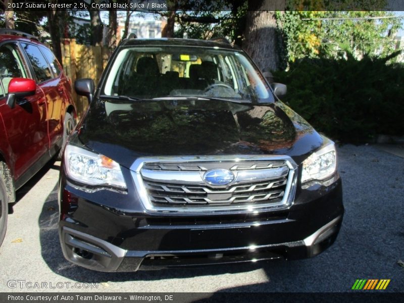 Crystal Black Silica / Black 2017 Subaru Forester 2.5i