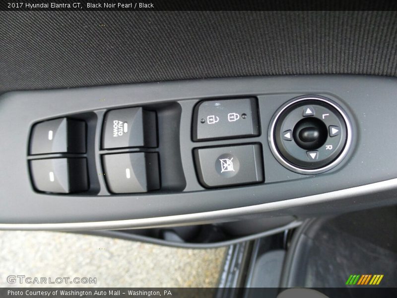 Controls of 2017 Elantra GT 