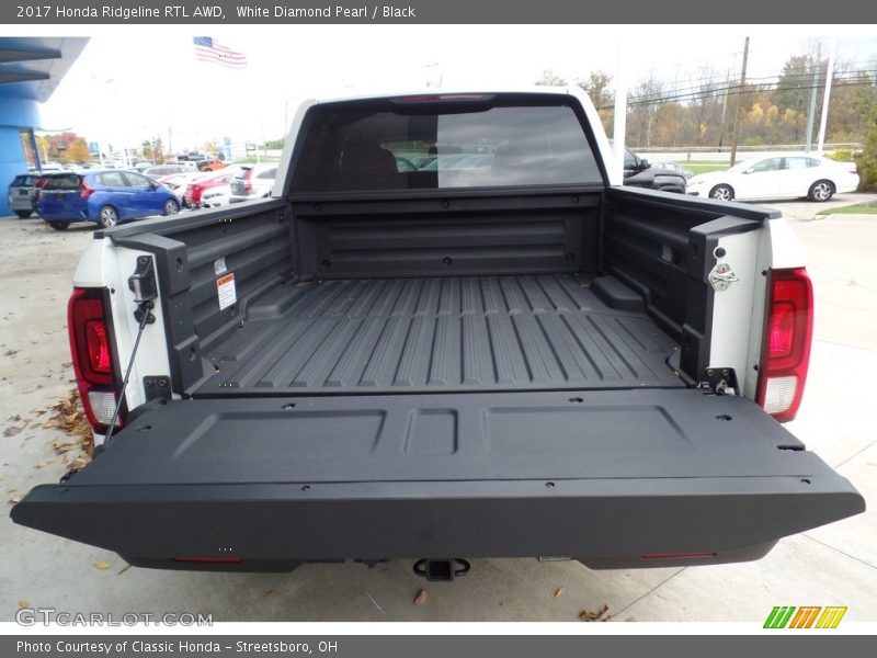  2017 Ridgeline RTL AWD Trunk