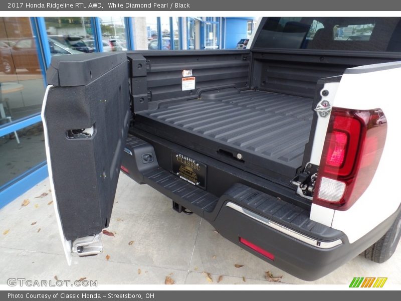 White Diamond Pearl / Black 2017 Honda Ridgeline RTL AWD