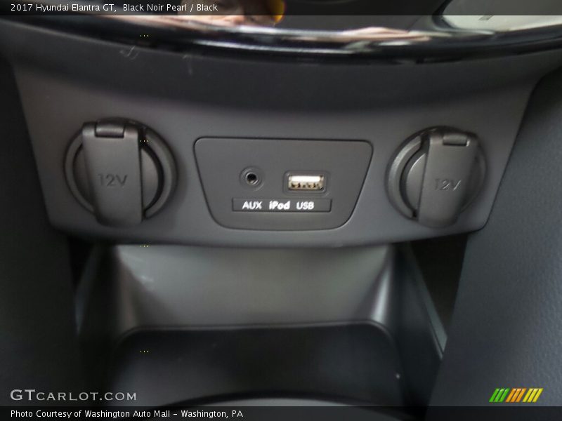 Controls of 2017 Elantra GT 