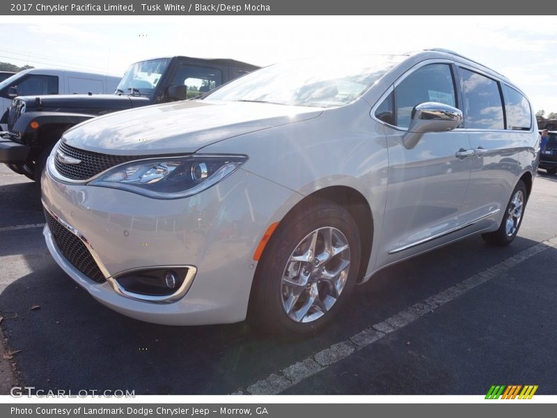 Tusk White / Black/Deep Mocha 2017 Chrysler Pacifica Limited
