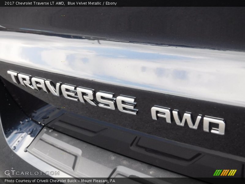 Blue Velvet Metallic / Ebony 2017 Chevrolet Traverse LT AWD
