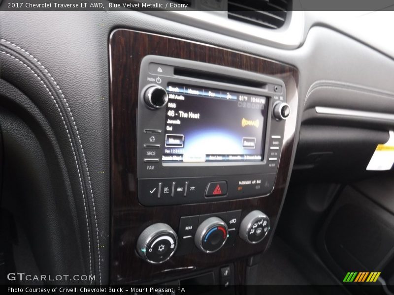 Blue Velvet Metallic / Ebony 2017 Chevrolet Traverse LT AWD