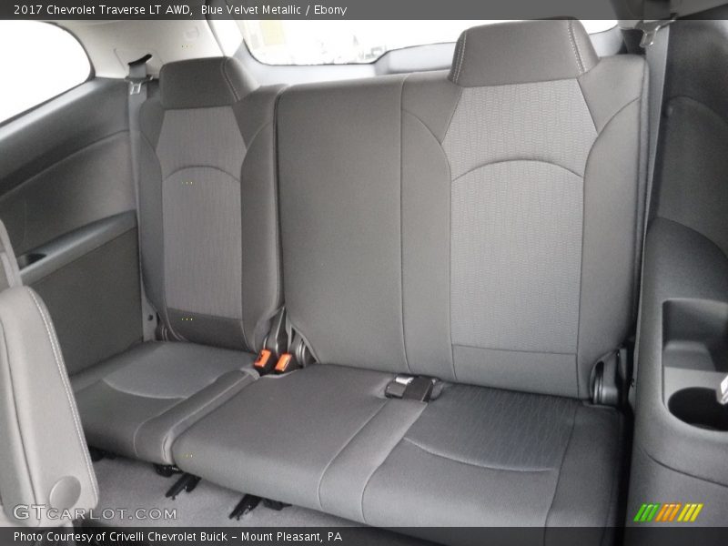 Blue Velvet Metallic / Ebony 2017 Chevrolet Traverse LT AWD