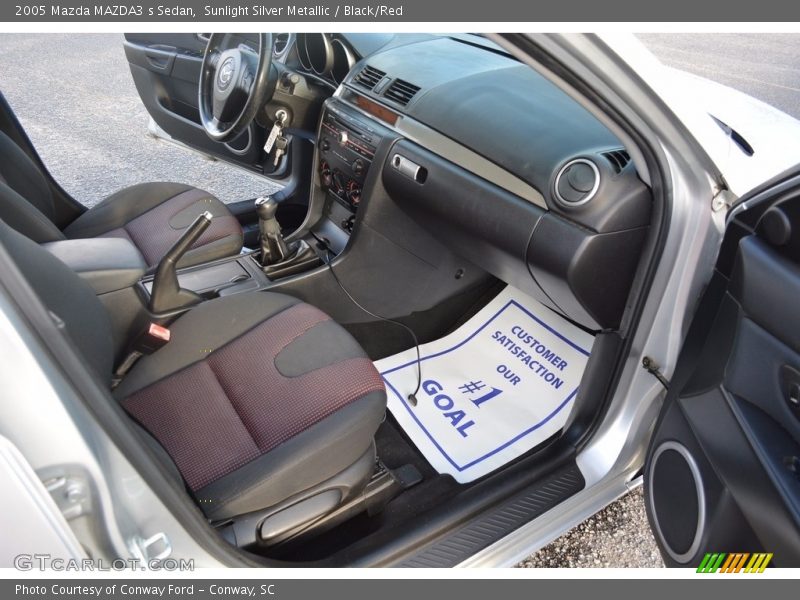 Sunlight Silver Metallic / Black/Red 2005 Mazda MAZDA3 s Sedan