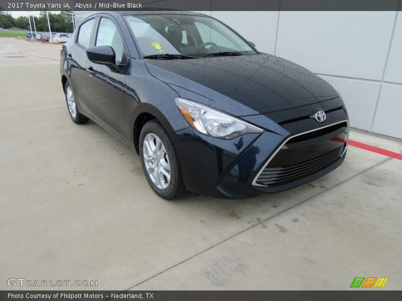 Abyss / Mid-Blue Black 2017 Toyota Yaris iA