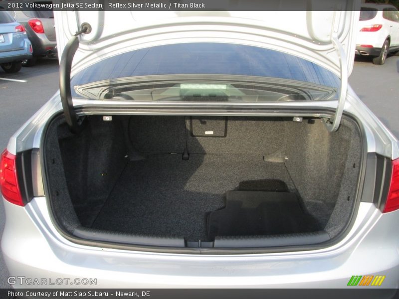 Reflex Silver Metallic / Titan Black 2012 Volkswagen Jetta SE Sedan