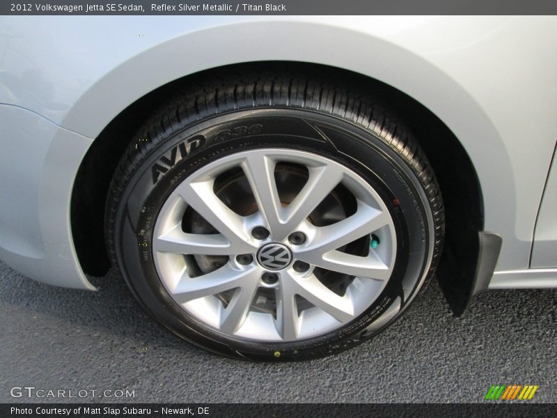 Reflex Silver Metallic / Titan Black 2012 Volkswagen Jetta SE Sedan