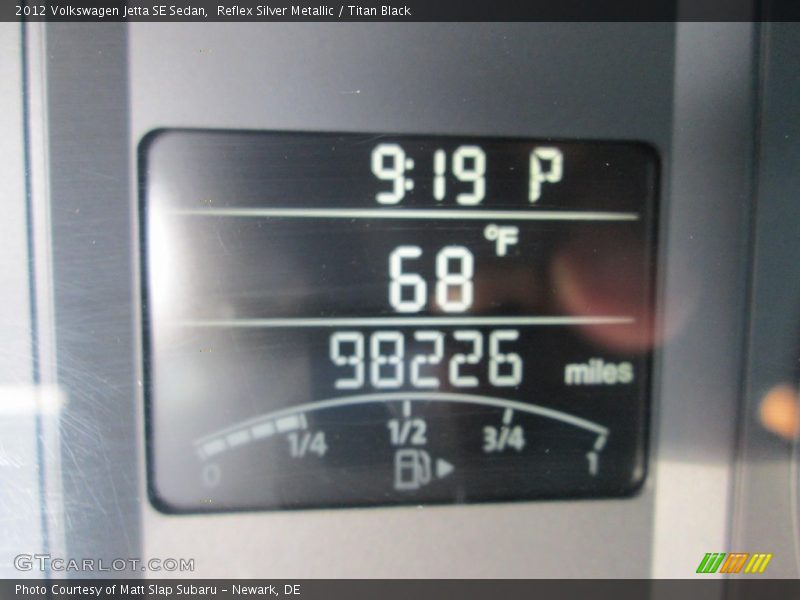 Reflex Silver Metallic / Titan Black 2012 Volkswagen Jetta SE Sedan
