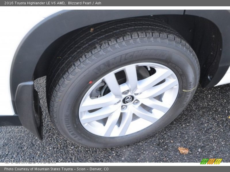 Blizzard Pearl / Ash 2016 Toyota Highlander LE V6 AWD