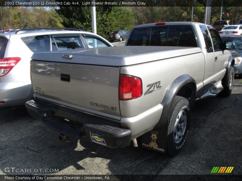 Light Pewter Metallic / Medium Gray 2001 Chevrolet S10 LS Extended Cab 4x4