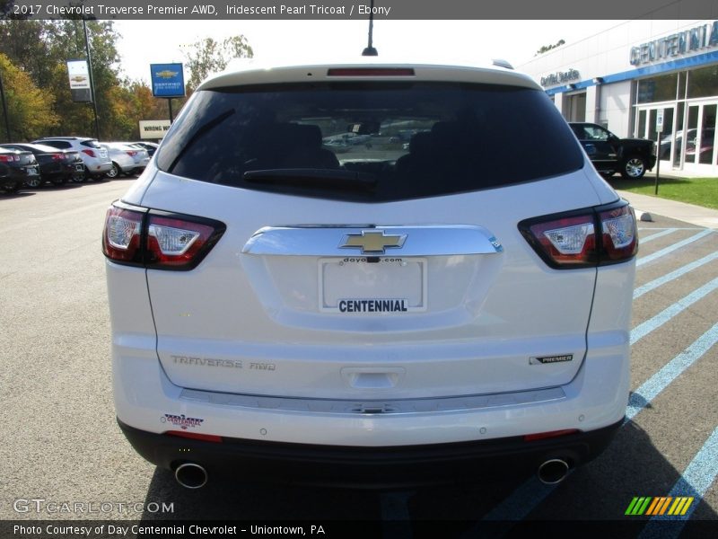Iridescent Pearl Tricoat / Ebony 2017 Chevrolet Traverse Premier AWD