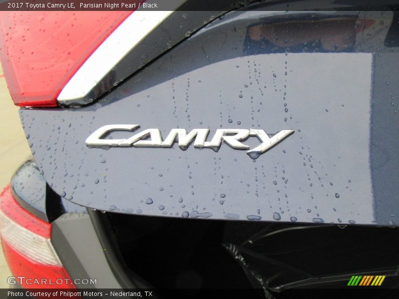 Parisian Night Pearl / Black 2017 Toyota Camry LE