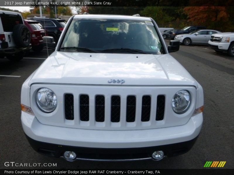 Bright White / Dark Slate Gray 2017 Jeep Patriot Latitude 4x4
