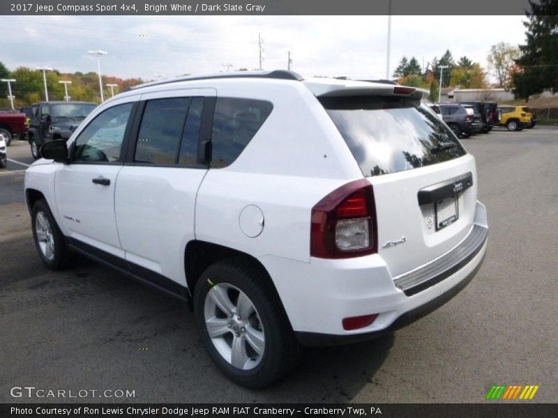 Bright White / Dark Slate Gray 2017 Jeep Compass Sport 4x4