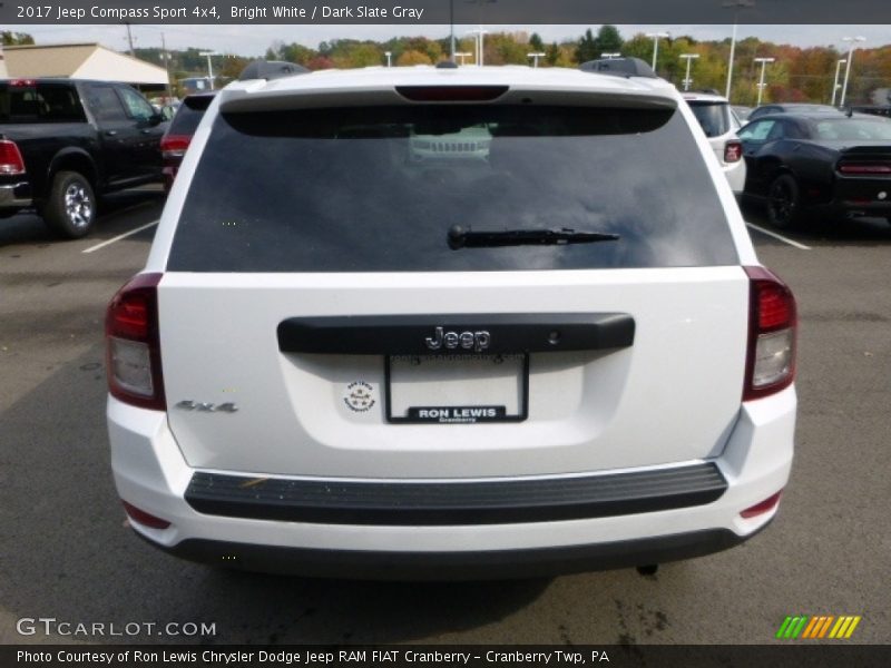 Bright White / Dark Slate Gray 2017 Jeep Compass Sport 4x4