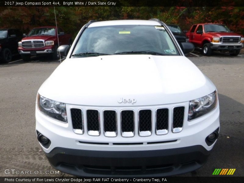 Bright White / Dark Slate Gray 2017 Jeep Compass Sport 4x4