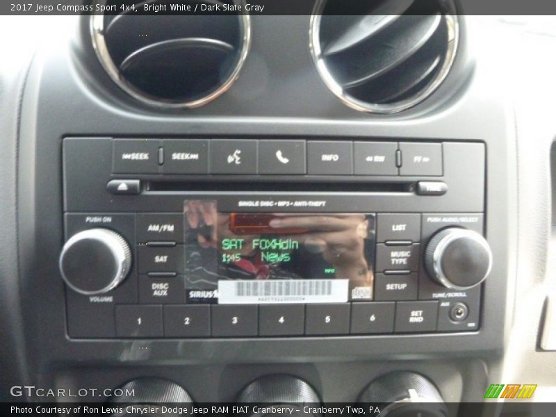 Bright White / Dark Slate Gray 2017 Jeep Compass Sport 4x4
