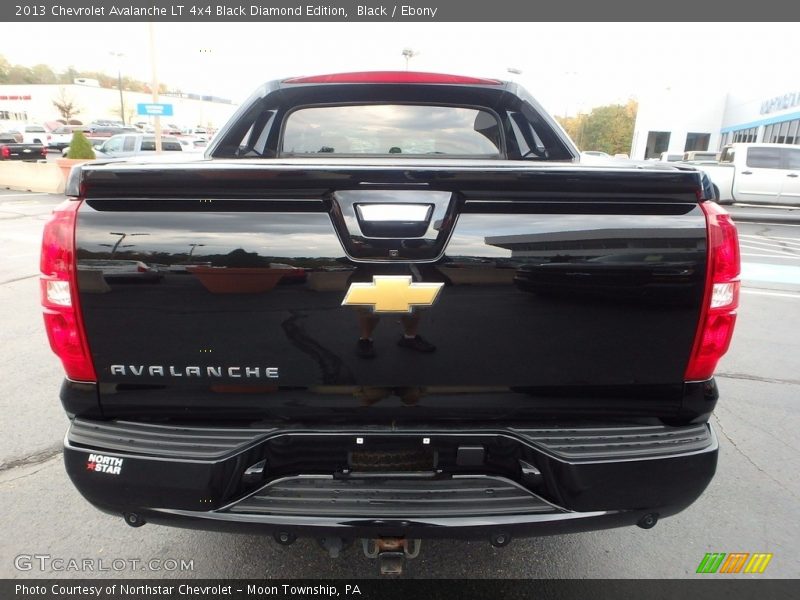 Black / Ebony 2013 Chevrolet Avalanche LT 4x4 Black Diamond Edition