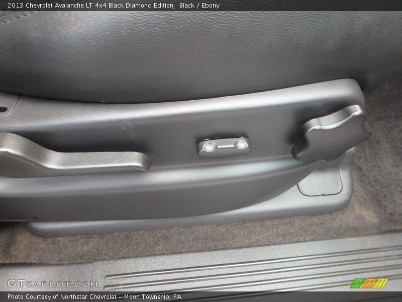 Black / Ebony 2013 Chevrolet Avalanche LT 4x4 Black Diamond Edition