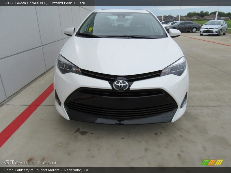 Blizzard Pearl / Black 2017 Toyota Corolla XLE