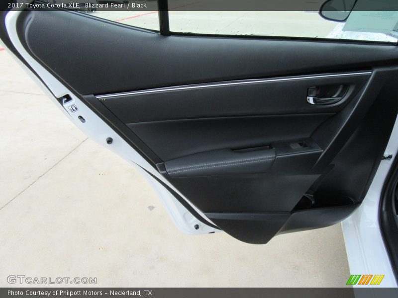 Blizzard Pearl / Black 2017 Toyota Corolla XLE