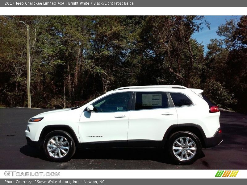 Bright White / Black/Light Frost Beige 2017 Jeep Cherokee Limited 4x4
