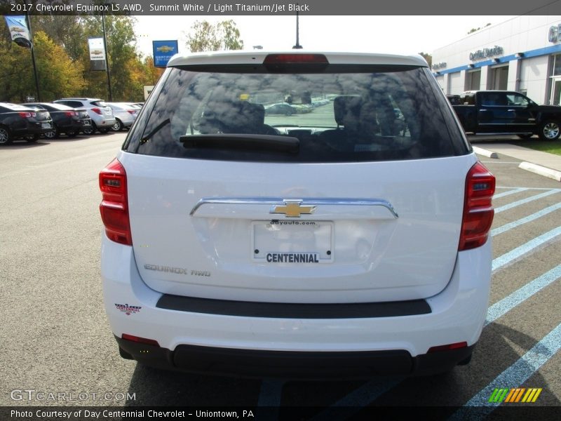 Summit White / Light Titanium/Jet Black 2017 Chevrolet Equinox LS AWD