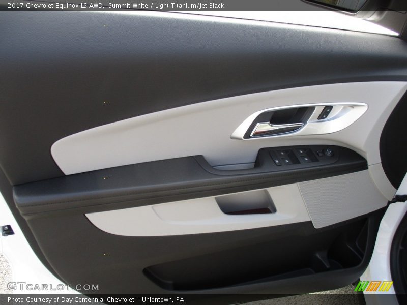 Summit White / Light Titanium/Jet Black 2017 Chevrolet Equinox LS AWD