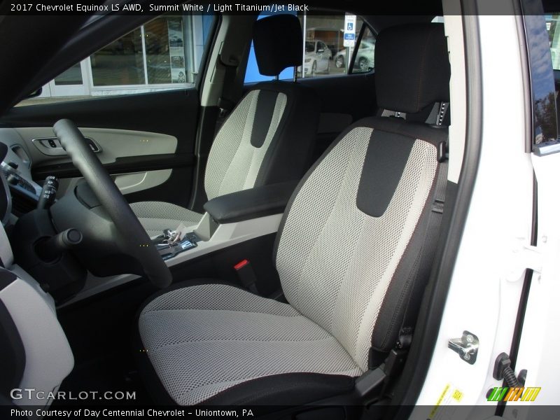 Summit White / Light Titanium/Jet Black 2017 Chevrolet Equinox LS AWD