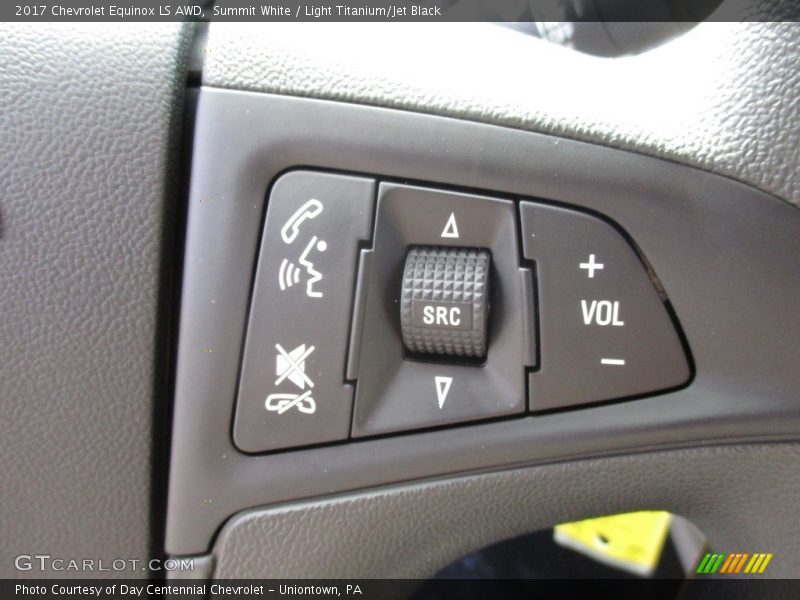 Summit White / Light Titanium/Jet Black 2017 Chevrolet Equinox LS AWD