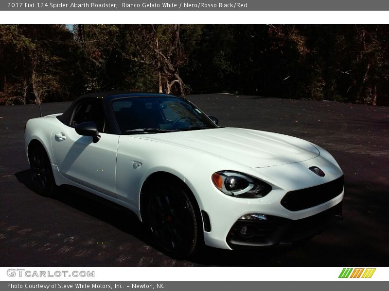 Bianco Gelato White / Nero/Rosso Black/Red 2017 Fiat 124 Spider Abarth Roadster