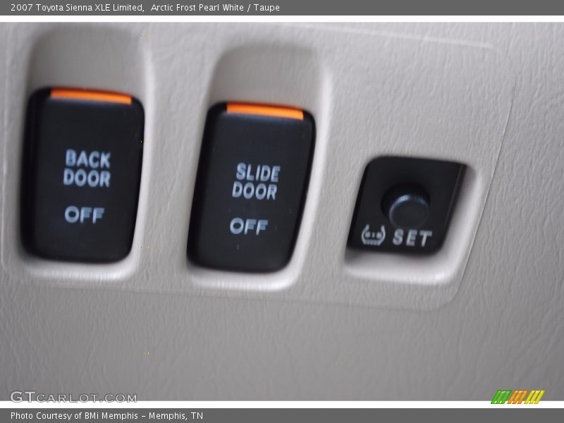 Arctic Frost Pearl White / Taupe 2007 Toyota Sienna XLE Limited