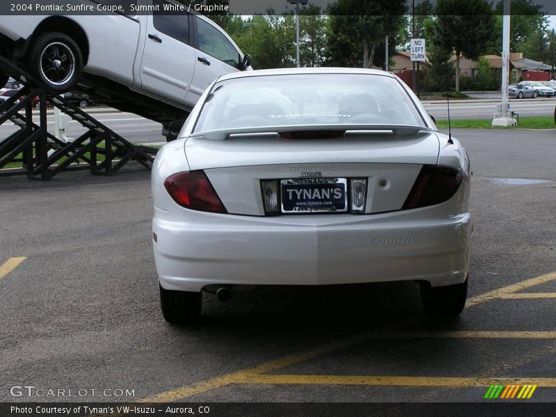 Summit White / Graphite 2004 Pontiac Sunfire Coupe