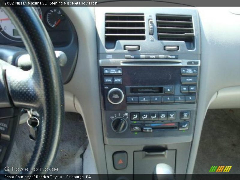 Sterling Mist Metallic / Frost 2002 Nissan Maxima SE