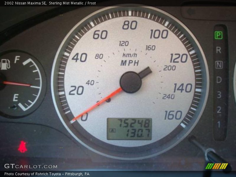 Sterling Mist Metallic / Frost 2002 Nissan Maxima SE