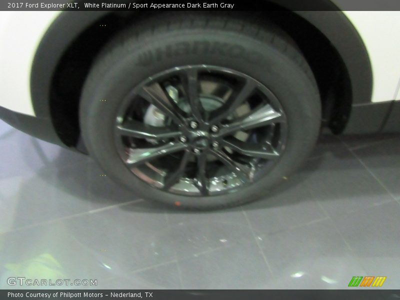 White Platinum / Sport Appearance Dark Earth Gray 2017 Ford Explorer XLT