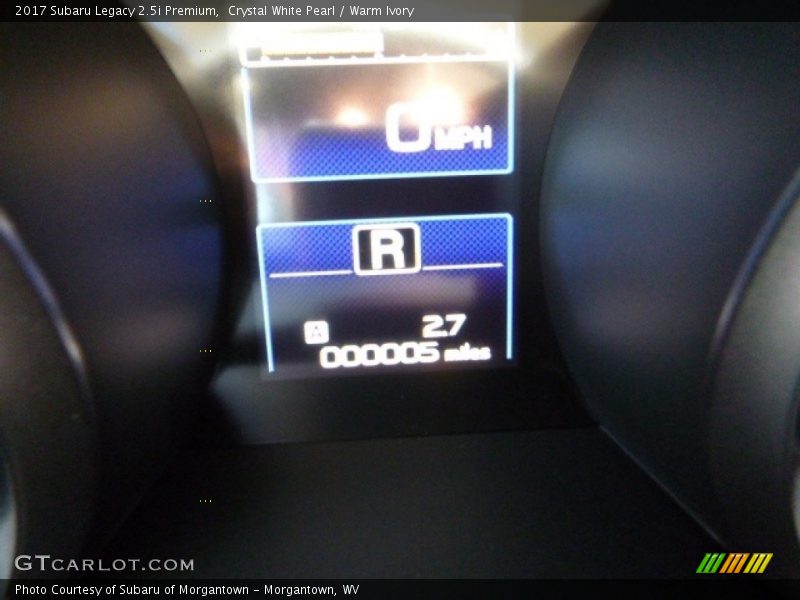 Crystal White Pearl / Warm Ivory 2017 Subaru Legacy 2.5i Premium