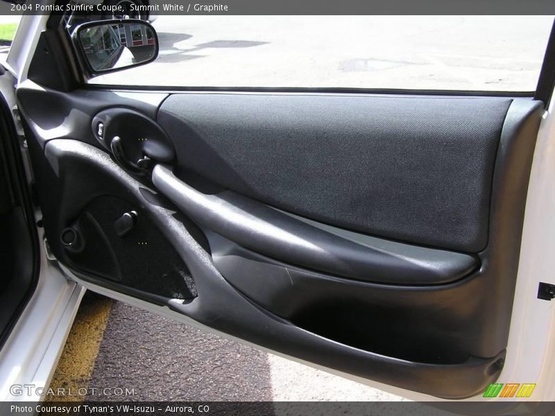Summit White / Graphite 2004 Pontiac Sunfire Coupe