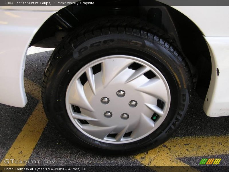 Summit White / Graphite 2004 Pontiac Sunfire Coupe