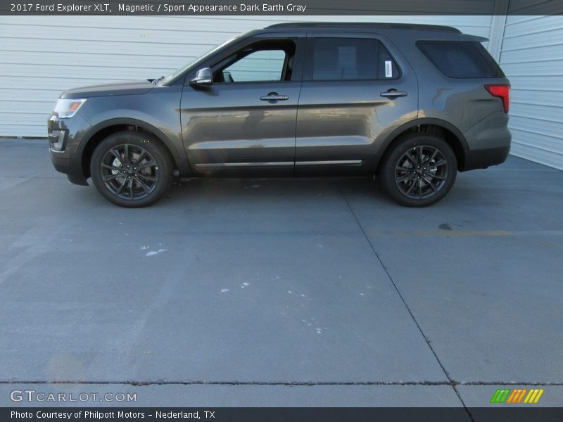 Magnetic / Sport Appearance Dark Earth Gray 2017 Ford Explorer XLT