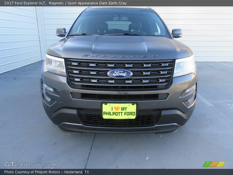Magnetic / Sport Appearance Dark Earth Gray 2017 Ford Explorer XLT