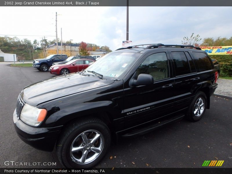 Black / Taupe 2002 Jeep Grand Cherokee Limited 4x4