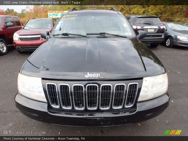 Black / Taupe 2002 Jeep Grand Cherokee Limited 4x4