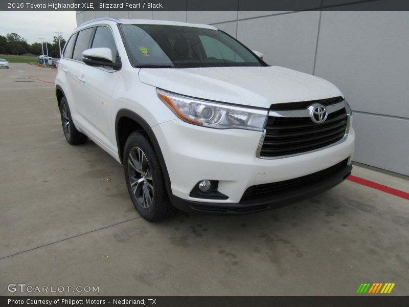 Blizzard Pearl / Black 2016 Toyota Highlander XLE