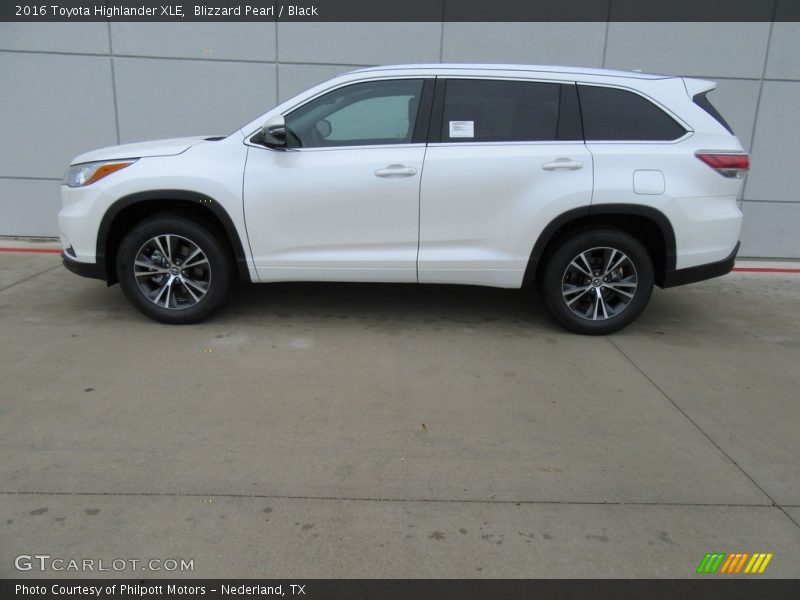 Blizzard Pearl / Black 2016 Toyota Highlander XLE