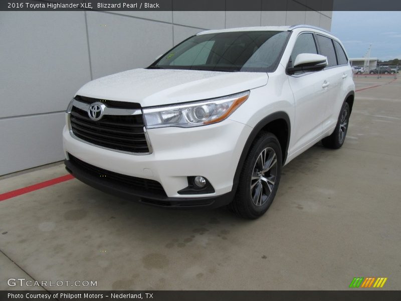 Blizzard Pearl / Black 2016 Toyota Highlander XLE