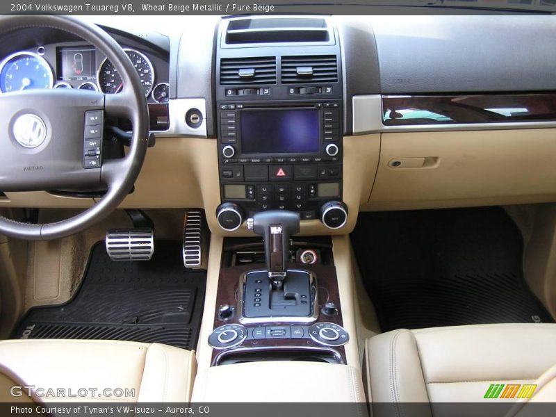 Wheat Beige Metallic / Pure Beige 2004 Volkswagen Touareg V8