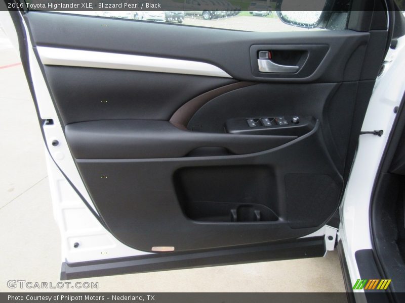 Blizzard Pearl / Black 2016 Toyota Highlander XLE